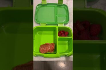 Easy and healthy lunch idea for kids! #easy #lunch #kids #healthy #lunchbox