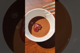 Heart shape chocolate dates l almond dates #ytshorts #youtubeshorts #shorts #food #viral