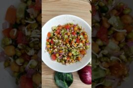 High Protein Sprouts Chaat | Weight Loss Healthy Snack #shorts #trending #sprouts #moong #chana