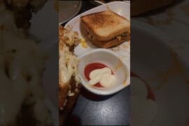 Paneer Cheese Sandwich #viral #recipe #paneer#sandwich #bread #cooking#quickrecipes #healthy #shorts