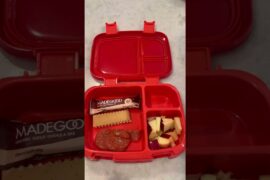 Easy and healthy lunch idea for kids! #easy #healthy #lunch #kids #lunchbox