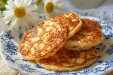 Just oatmeal and apples! Tastes like in an expensive bakery