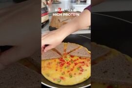 10-Minute Cheesy Egg Pizza | Quick Whole Wheat Bread Omelet Hack