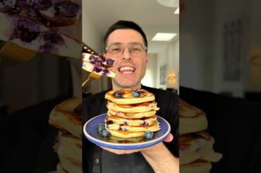 Blueberry Pancakes with Greek Yogurt