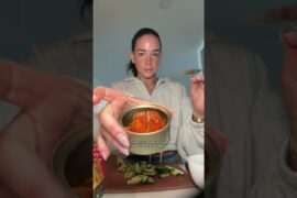 This cucumber salad recipe is the best #cucumber #highprotein #healthysnacks