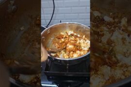 #healthybreakfast ideas #vegcookingchannel #food #cooking#paneerparatha#easyrecipe#morning breakfast