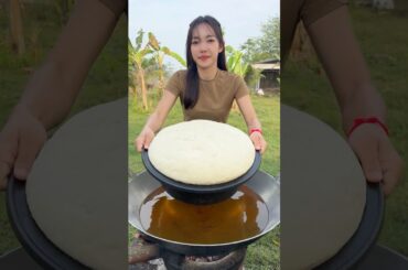 Cooking yummy deep fried cake with sauce recipe