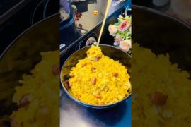 2 Minute Poha Mungfali Snack | Bahut Tasty#poharecipe #poha #trendingshorts #recipe #indiansnacks