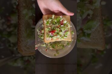 Cheesy Vegetable Grilled Sandwich | 5 Min Breakfast Recipe #foodshorts #shorts #ytshorts #viral