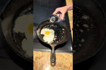 Can you believe how fast time is going? #food #fyp #shorts #breakfast #easyrecipe #cook #cooking