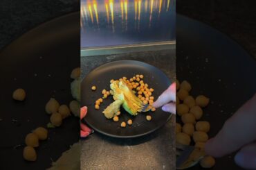 Easy Healthy Sandwich with Avocado & Chickpeas #food #cookingchannel  #cookingshorts #cooking