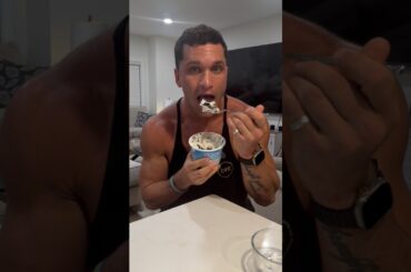 640 calories 56g protein Oreo cheesecake