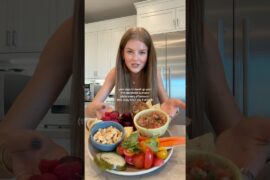 IT’S PERFECT #alliessnackplate #snackideas #healthysnacks #afternoonsnack #vegetarian #highprotein