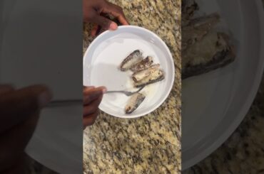 Simple Sardine Salad | Quick High-Protein Healthy Meal #healthysalad