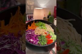 RAINBOW RICE NOODLE SALAD WITH PEANUT DRESSING | Quick Healthy Recipe