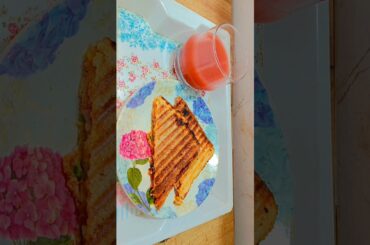 Healthy Aata Bread Grilled Sandwich | Easy Breakfast Recipe #shortsfeed #shorts #morningbreakfast