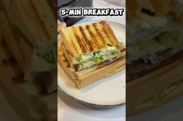 5-Minute Avocado Egg Toast | Quick Healthy Breakfast | Bread Breakfast Series Ep.1 #shorts