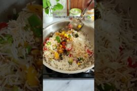 Healthy Dinner Idea Paneer Veggie Loaded Fried Rice #recipe #shorts