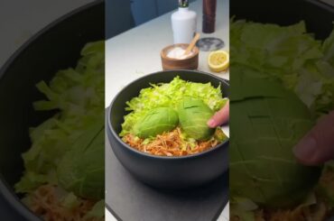 HIGH PROTEIN AVOCADO CHICKEN CAESAR CHICKEN SALAD