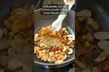 Travel Friendly Indian Snacks | Masala Makhana #youtubeshorts