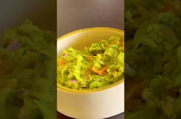 How to make avocado toast| Cafe style Guacamole toast #breakfastrecipe #shortsviral#healthyfood