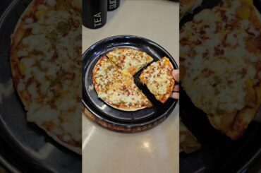 15 minute me banaye Cheesy Pizza #shorts #pizza #spiceupflavourskitchen