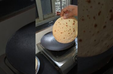 Roti Fulane kaa Sahi Tarika #roti #chapati #flatbread #health #food #phulka #recipe cooking #shorts