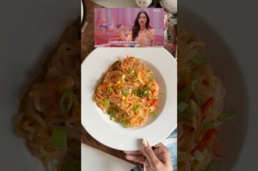Jhanvi kapoor’s favourite low carb noodles #shortsfeed #recipe #food #shirataki #desi #streetfood