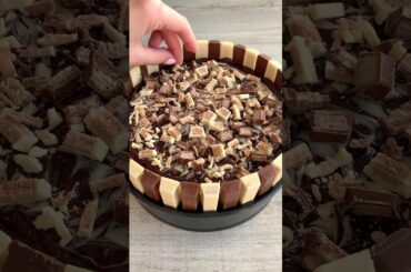 Milk & white KitKat cheesecake #recipe #food #recipe #cheesecake