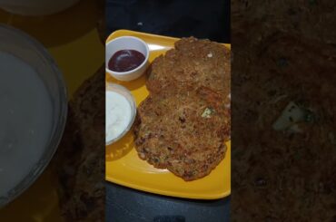 Crispy Kakdi Thalipith Recipe  | Healthy Breakfast in 10 Minutes #shorts