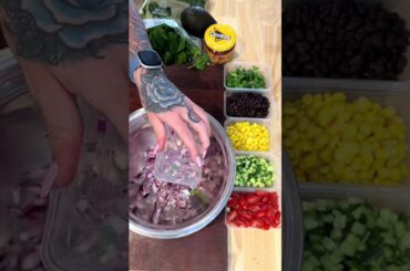 TACO BOWLS Low cal high protein! 497 calories 42. #Shorts #_elliewilsonfitness__