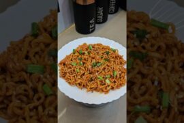 toh aaj ki recipe hai Viral Korean Maggi #shorts #viral #maggi #spiceupflavourskitchen