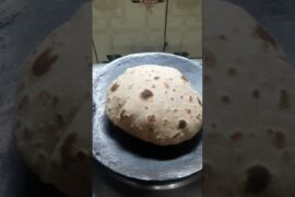 Roti fulane ka sahi tarika #roti #indian food #healthy #like  #share  #suscribe