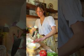 MEAL PREP WEEK 4: Tahini Butter Roasted Chicken & Coconut Rice, Sourdough Blueberry Muffins & more!