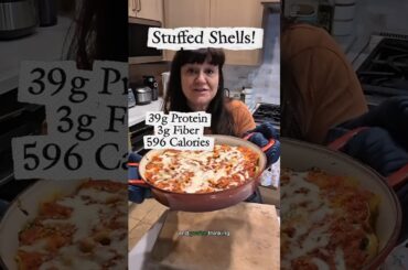 High Protein Low Calorie Stuffed Shells using the good stuff! #italianfood #caloriedeficit