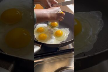 Easy breakfast #foodie #shorts #asmrfood #asmrshorts #healthy #tasty #breakfast #breakfastideas
