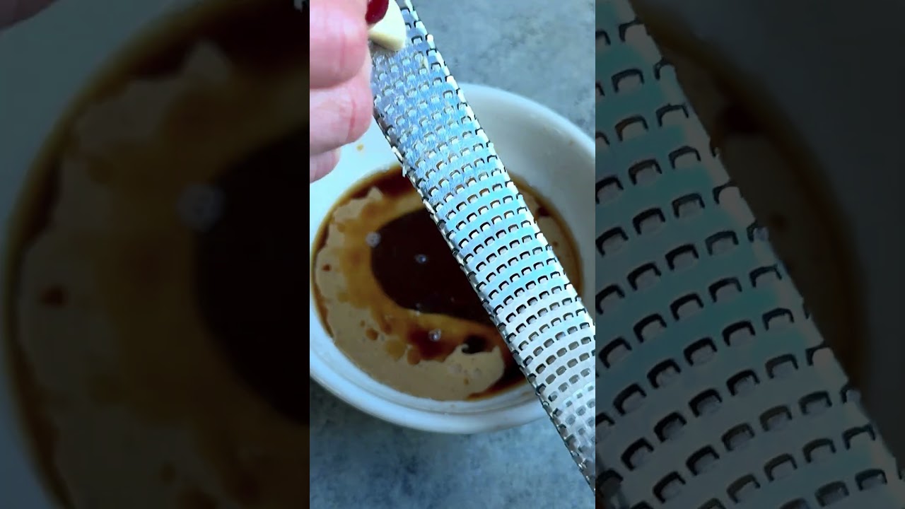 HONEY CASHEW CUCUMBER CRUNCH SALAD! HONEY CASHEW CUCUMBER CRUNCH SALAD!