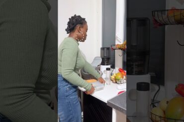 Simple and healthy lunch idea #satisfying #asmrtriggers #asmr #food