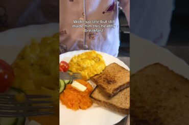 Simple quick & healthy breakfast #cookingshorts #breakfastideas #homecook #quickbreakfast #cooking