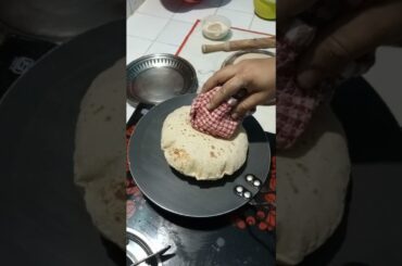Roti fulane ka sehi tarika #viral #shortsfeed #ytshorts #roti #chapati #healthy #information #facts