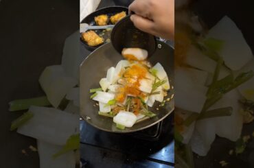 Healthy Mooli & Fish ki Sabji Recipe #healthyrecipes #moolikisabji #fishcurry #homemade #shortsfeed