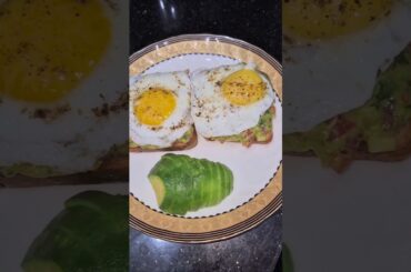 Best breakfast for your Busy morning! Avocado Toast Recipe - Healthy Breakfast Recipes