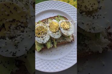 Avocado Egg Toast with Boursin Cheese | Healthy and Easy Breakfast