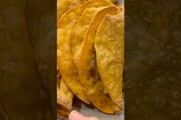 Obsessed! Sheet Pan Tacos#healthy #recipe #food #bobbyapproved #agingwell #tacos #yummy #shortvideo