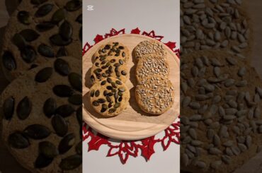 healthy flaxseed bread! #linseed #sunflowerseed #glutenfree #lowcarb  #simplerecipes #veganrecipes