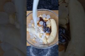 Banana Smoothie Magic: 2 Minutes, 6 Ingredients! #bananasmoothierecipe #healthyrecipes #recipe