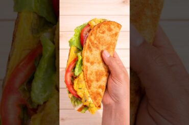 Healthy Egg Breakfast Wrap | Quick & Easy Crispy Bread Recipe#breakfast #food