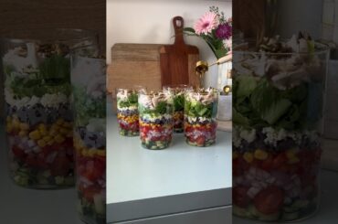 Southwestern salad! #foodasmr #saladrecipe #lunchideas #lunchbox #mealprep #saladideas #lunchideas