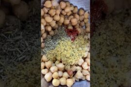 Easy Apple Salad Recipe For a Healthy Lunch