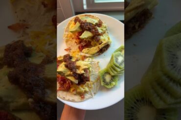 Full day of eating. Pregnancy eating. Second trimester. Healthy recipes. #realfoodforpregnancy